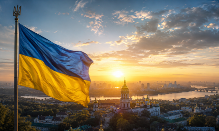 Жовто-блакитний код свободи: від княжих стягів до саміту в Києві