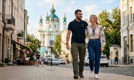 Носи своє: огляд сучасного українського патріотичного одягу (Бренди, ціни, де купити)